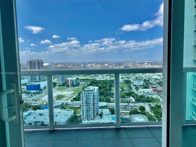 property at 1800 N Bayshore Dr