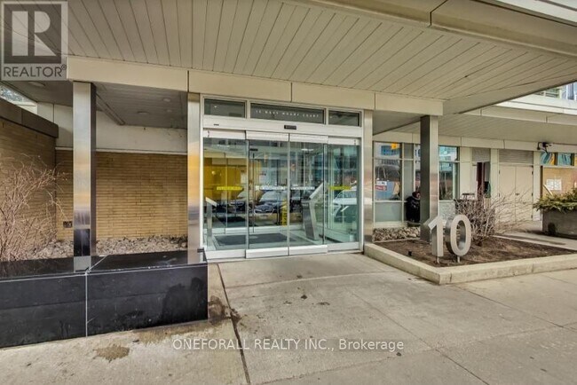 property at 10 Navy Wharf Ct