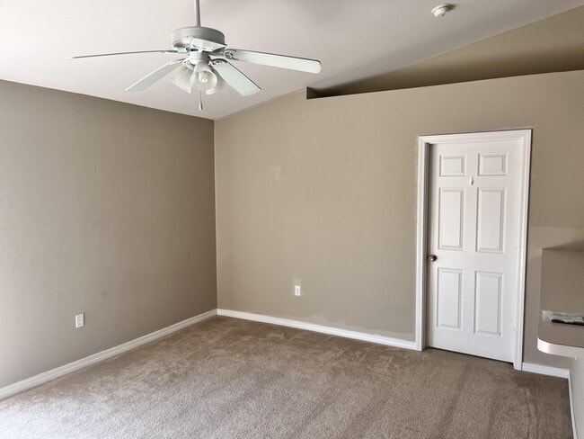 305 Seclusion Blvd in Crestview, FL - Building Photo - Building Photo