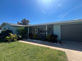 64 Berkley Rd in Ormond Beach, FL - Building Photo