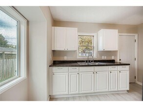 4643 Emerson Ave N in Minneapolis, MN - Building Photo - Building Photo