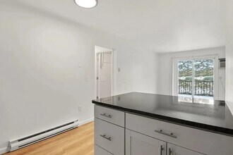 Fox Run Real Estate Apartments, LLC in Webster, NY - Foto de edificio - Building Photo