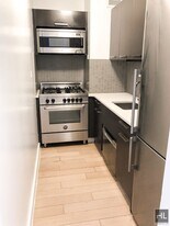 East 39th Street, Unit 19C in New York, NY - Building Photo