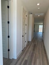 402 Broadstone Ct in Los Banos, CA - Building Photo - Building Photo