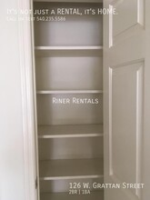 126 W Grattan St in Harrisonburg, VA - Building Photo - Building Photo