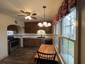 1131 Colonial Dr E in Mount Pleasant, WI - Building Photo - Building Photo