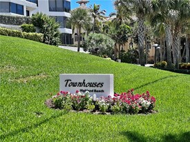 2565 S Ocean Blvd in Highland Beach, FL - Building Photo