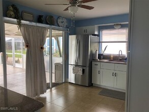 234 SE 44th St in Cape Coral, FL - Building Photo - Building Photo