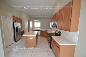 11407 Callaway Pond Dr in Riverview, FL - Building Photo - Building Photo