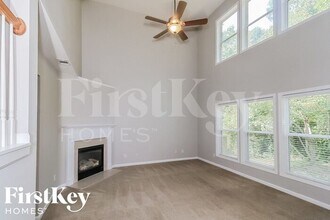 1055 Westmoreland Ln NE in Lawrenceville, GA - Building Photo - Building Photo