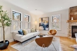 2 Kenway St in Cambridge, MA - Building Photo