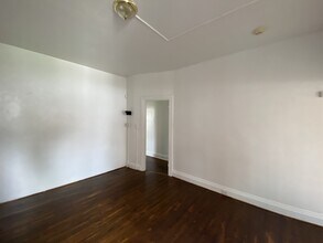 256 W Jackson St in York, PA - Building Photo - Building Photo