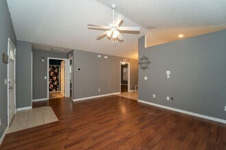 841 Helen St in St. Augustine, FL - Building Photo - Building Photo