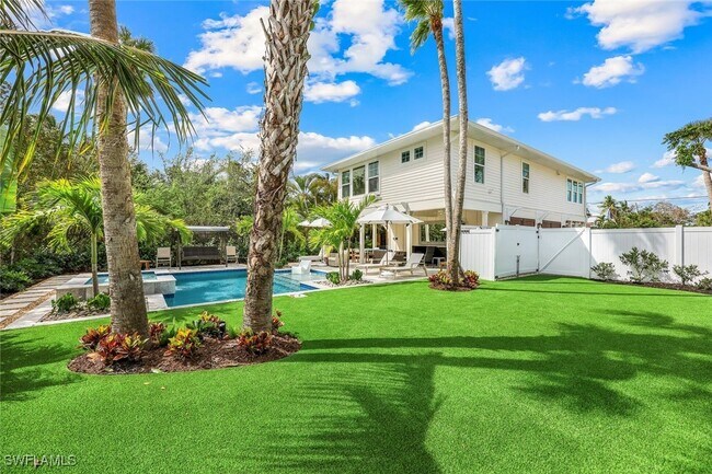 property at 1437 Sandpiper St