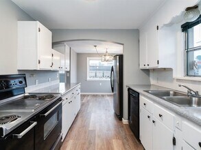 5704 N Wall St in Spokane, WA - Building Photo - Building Photo