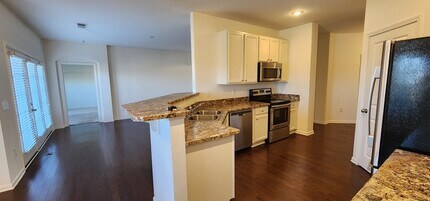 6815 Kinsale Ln in Powell, OH - Building Photo - Building Photo