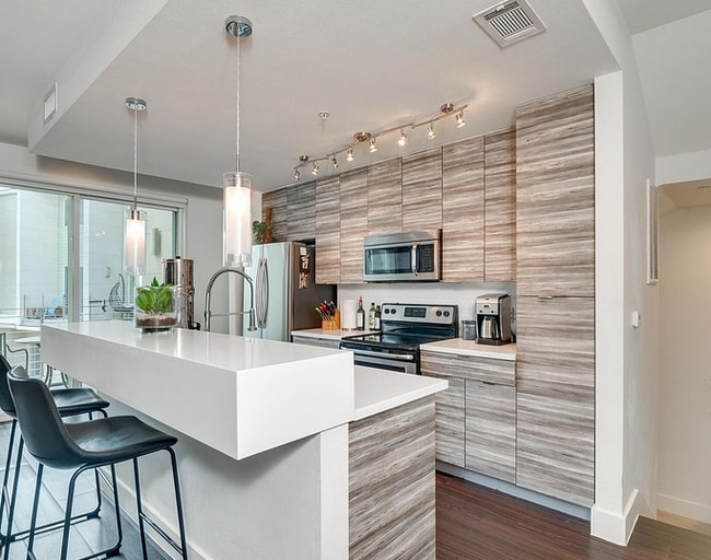 property at 604 N Bluff Dr