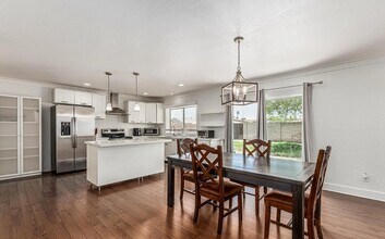 343 W Santa Cruz Dr in Tempe, AZ - Building Photo - Building Photo