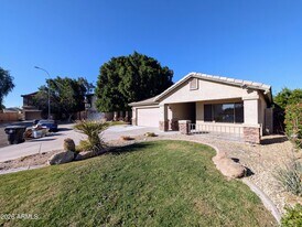 11134 W Windsor Ave in Avondale, AZ - Building Photo