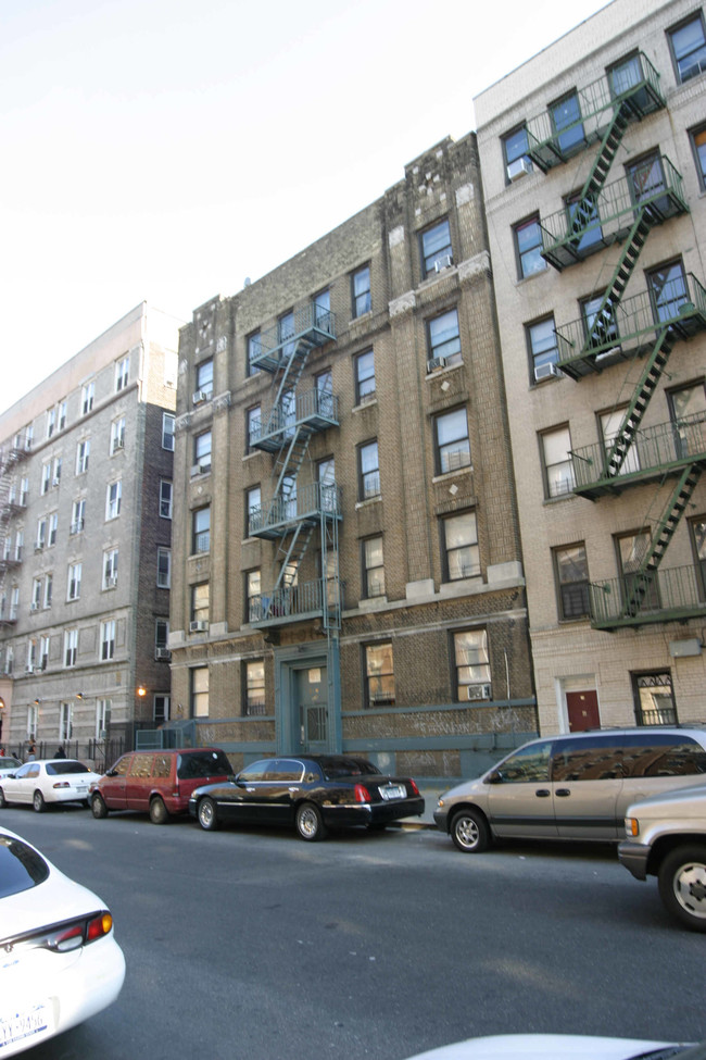 516-518 W 174th St in New York, NY - Building Photo - Building Photo