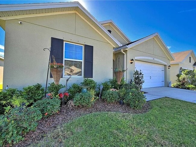 property at 4411 Lindever Ln