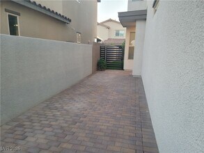 4251 Marble Bluff Ave in Las Vegas, NV - Building Photo - Building Photo