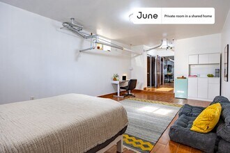 Room in Shared 4.0 bed/2 bath home in New York, NY - Building Photo - Building Photo