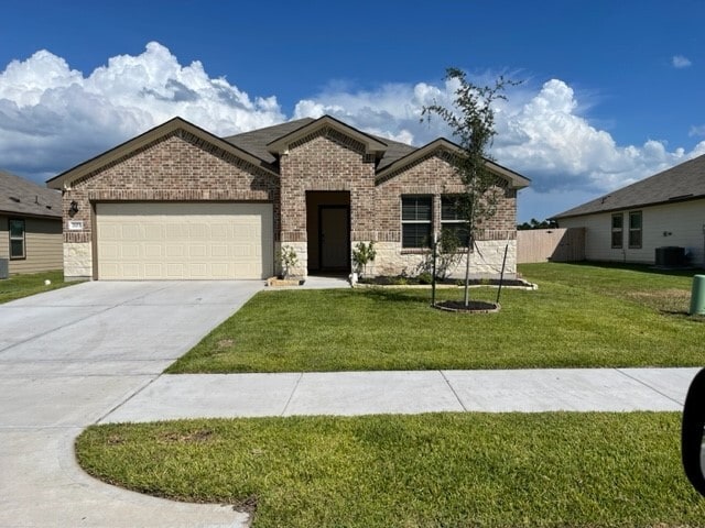 property at 203 Comal Dr