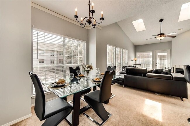 7151 Gaston Ave-Unit -1008 in Dallas, TX - Building Photo - Building Photo