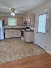 456 S 16th St in Lindenhurst, NY - Building Photo - Building Photo