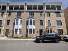 1724 Old Brick Rd in Glen Allen, VA - Building Photo