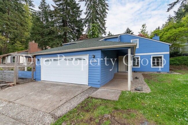 property at 2286 Corinthian Ct