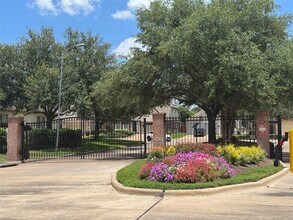 14127 Grovemist Ln in Houston, TX - Building Photo - Building Photo