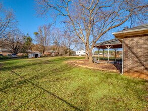 4635 Fountain Ct in Dalzell, SC - Building Photo - Building Photo