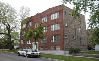 4958-54 W Dickens Ave Apartments