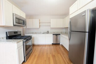 325 Dorchester St, Unit 2 Apartamentos