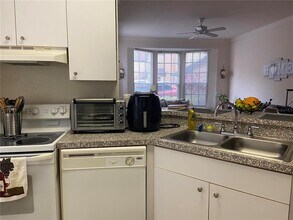 6360 Raleigh St in Orlando, FL - Building Photo - Building Photo