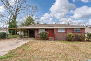 236 Clifton St in Bessemer, AL - Building Photo