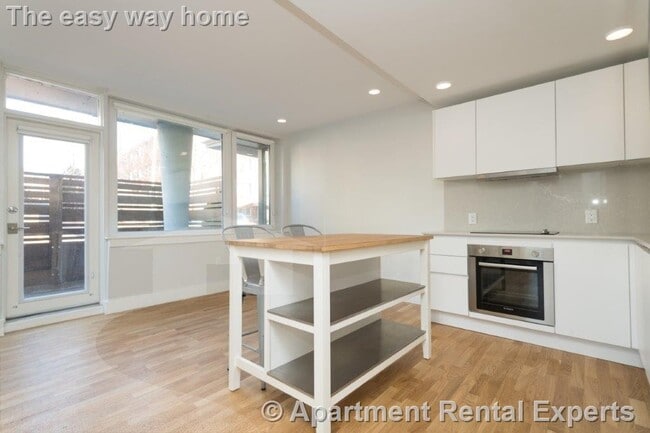 334 Harvard St, Unit #C1