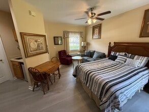8306 Mulligan Cir in Port St. Lucie, FL - Building Photo - Building Photo