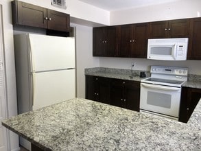 1550 SE Dewberry Ct in Port St. Lucie, FL - Building Photo - Building Photo