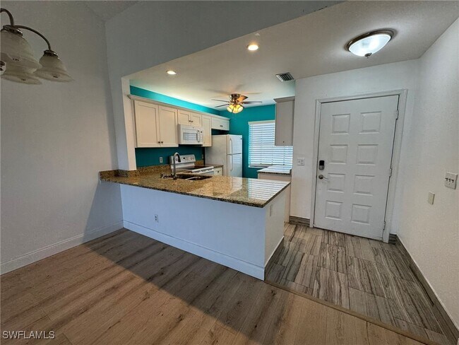 17035 Terraverde Cir in Ft. Myers, FL - Building Photo - Building Photo
