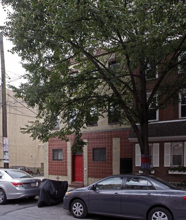 6th Street Apartments in Philadelphia, PA - Building Photo - Building Photo