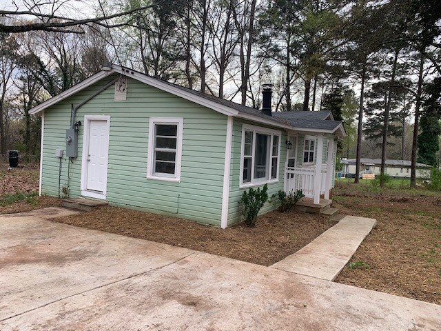 466 GA-138 in Stockbridge, GA - Building Photo