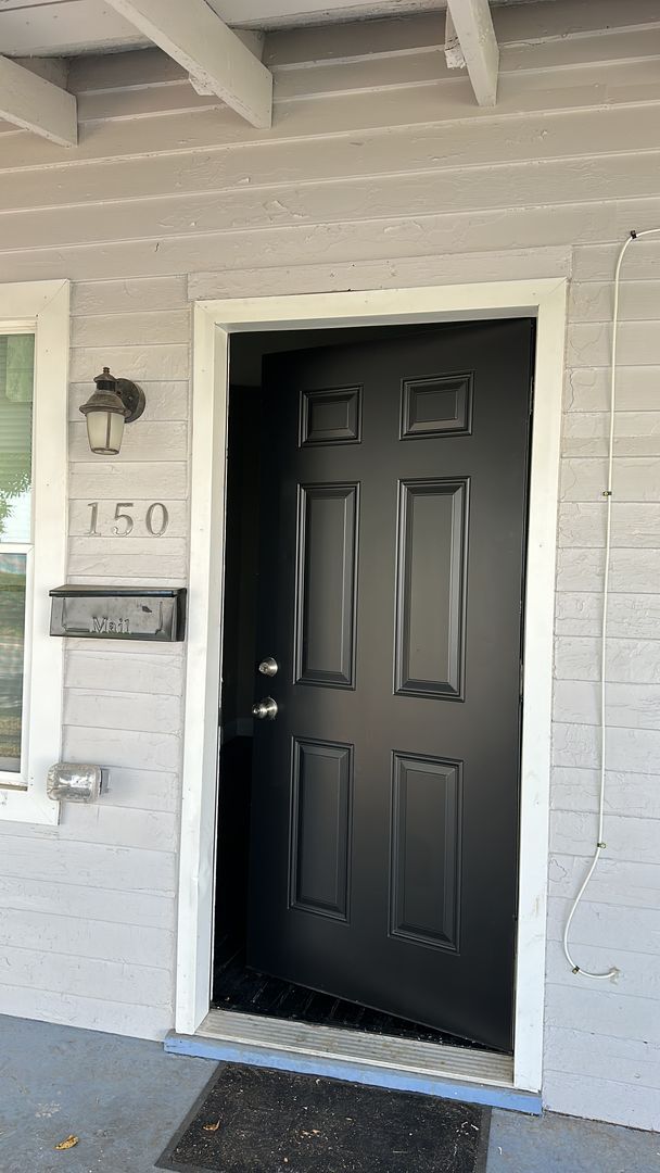 property at 148 York St