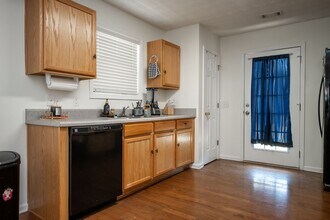 213 Sidney Lanier Ave in Athens, GA - Building Photo - Building Photo