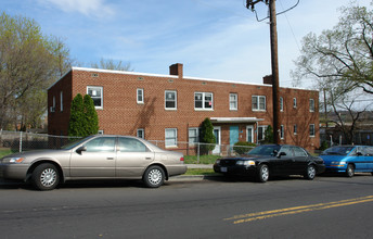 4034 6th St SE in Washington, DC - Building Photo - Building Photo