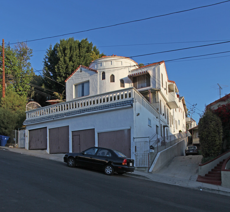 1619 Grafton St in Los Angeles, CA - Building Photo