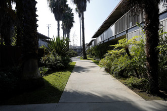 The Continental in Long Beach, CA - Building Photo - Building Photo