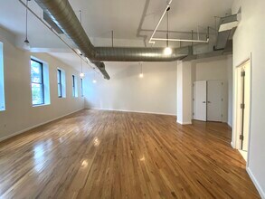 12 N Broadway in Yonkers, NY - Building Photo - Building Photo